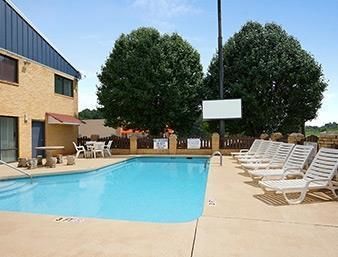 デイズ イン バイ ウィンダム リッチバーグ Richburg エクステリア 写真